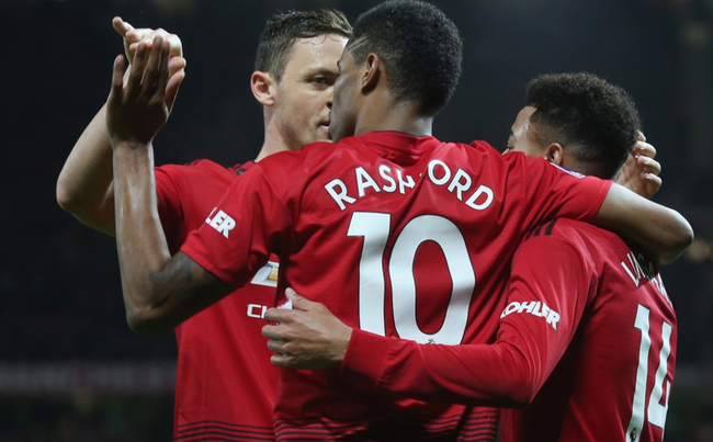 足球中複雜 足球中複雜